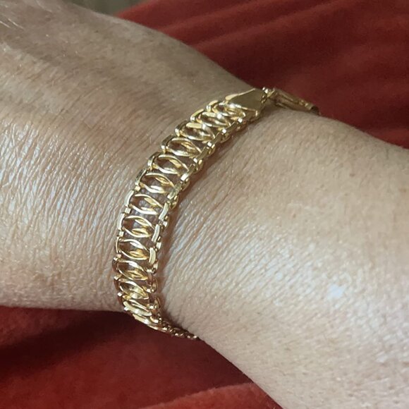Neiman Marcus Jewelry - Neiman Marcus 18K Reverie Gold Plated Mesh Bracelet